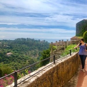 Meet your Posher, Hillary